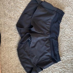 Lululemon shorts size 6